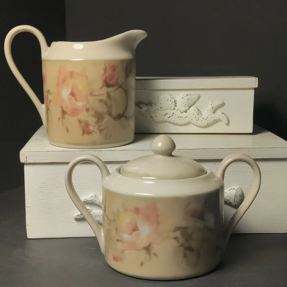 222 FIFTH CREAM & SUGAR⭐ - Picture 4 of 10